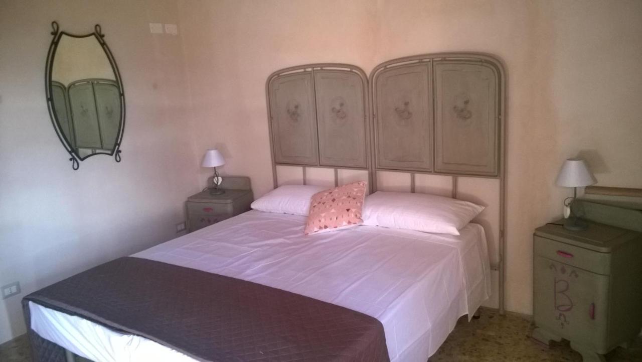 Il Vicoletto Di Bibi - B&B Staffolo Exterior foto